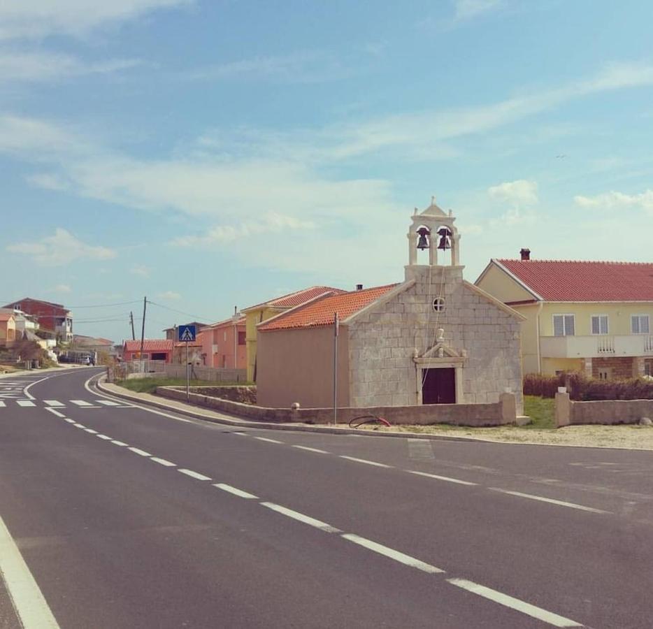 Apartman Lidija Dinjiska Bagian luar foto